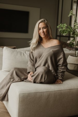 Moirae Comfi Suit- Taupe