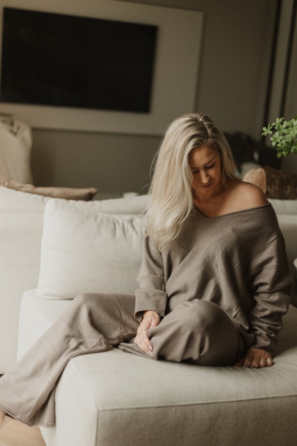 Moirae Comfi Suit- Taupe